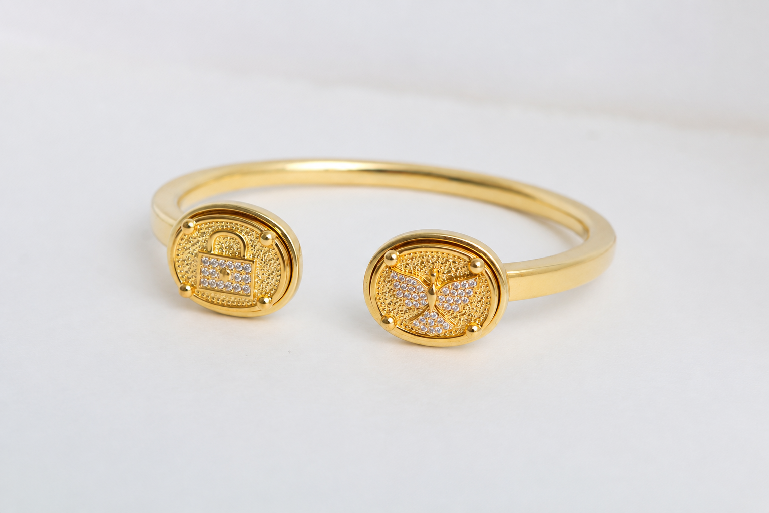 The Signature Bangle