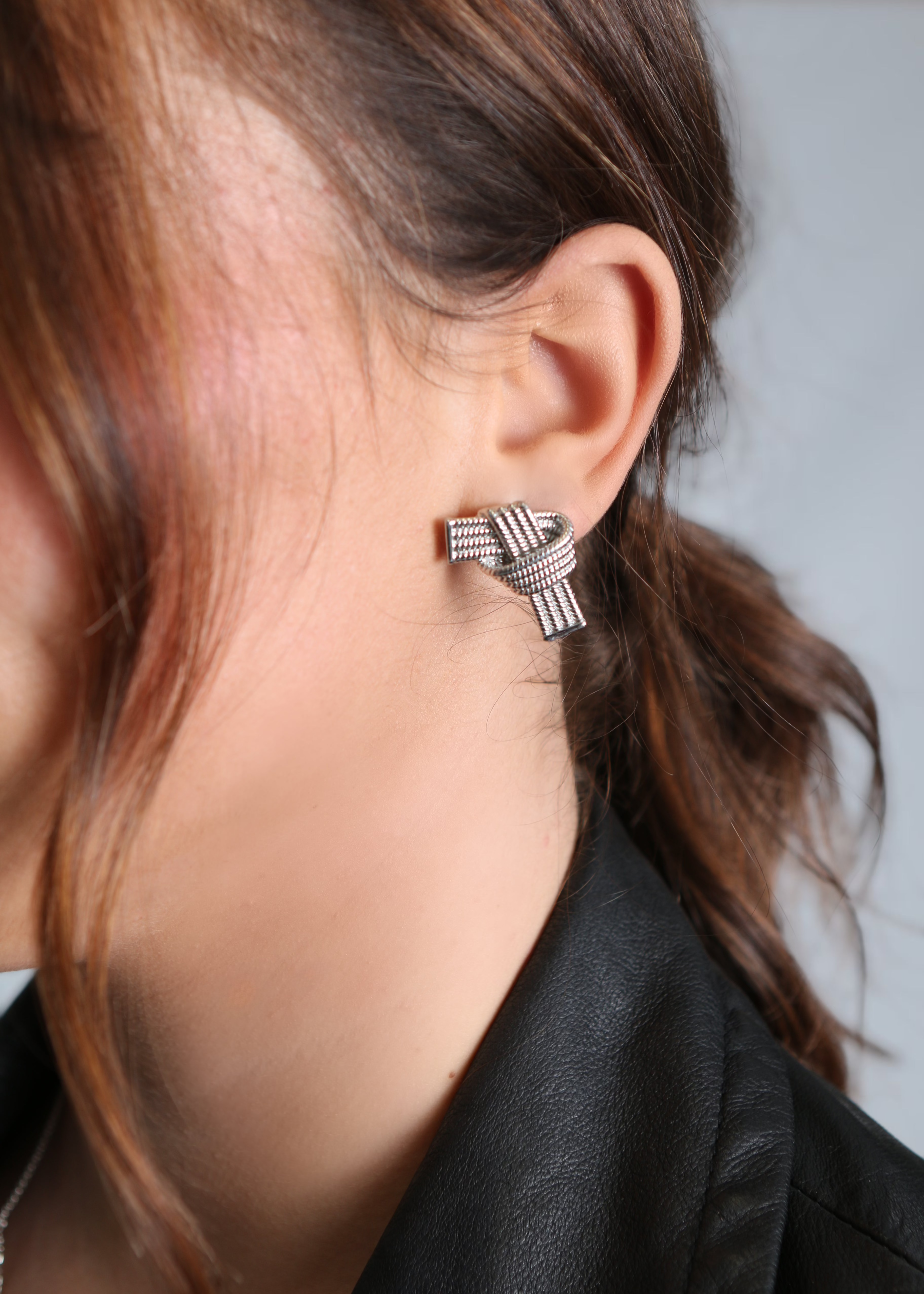 KNOTS OF AUTHORITY EARRINGS