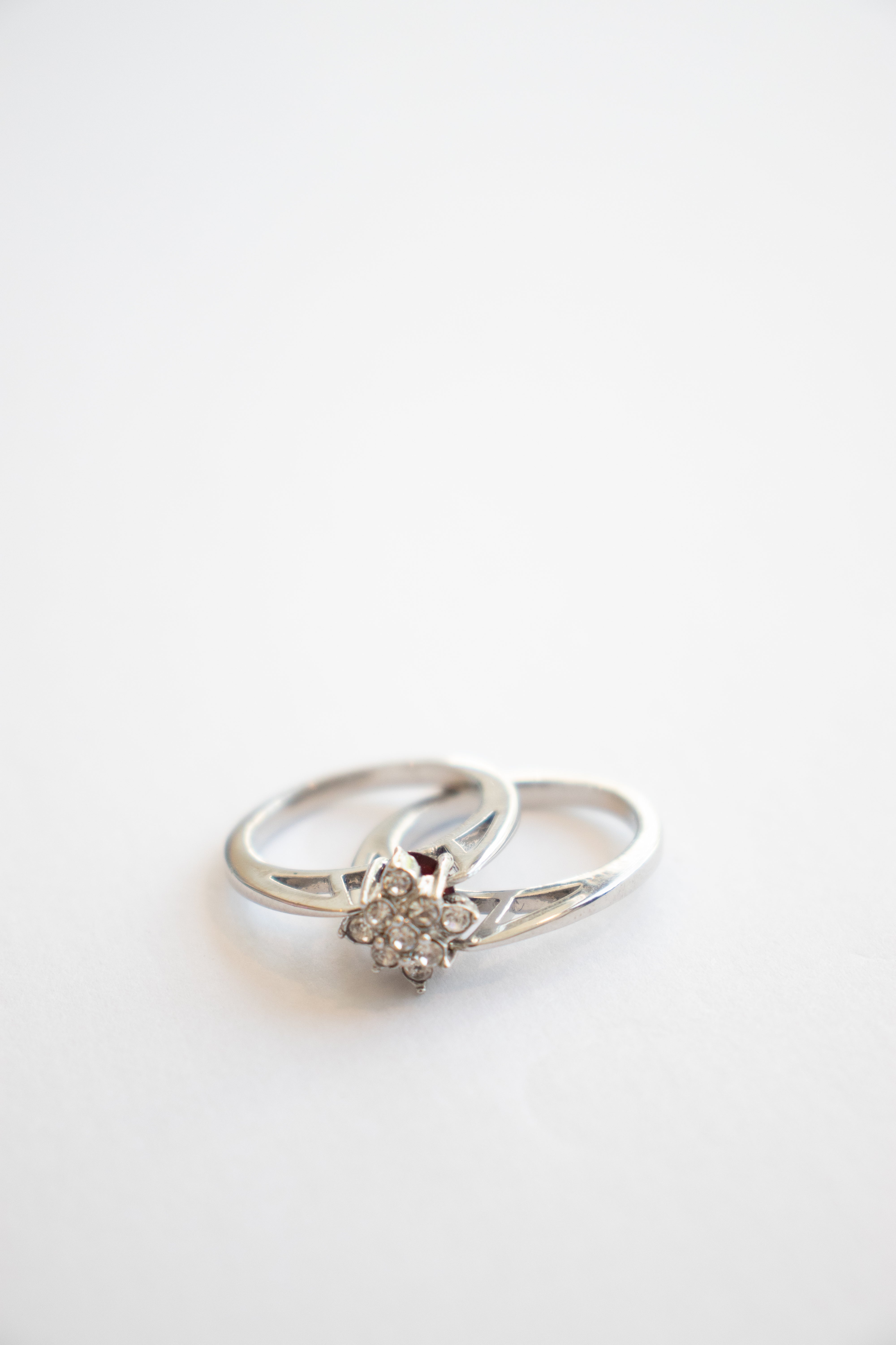 SHE CAN DO BOTH RING