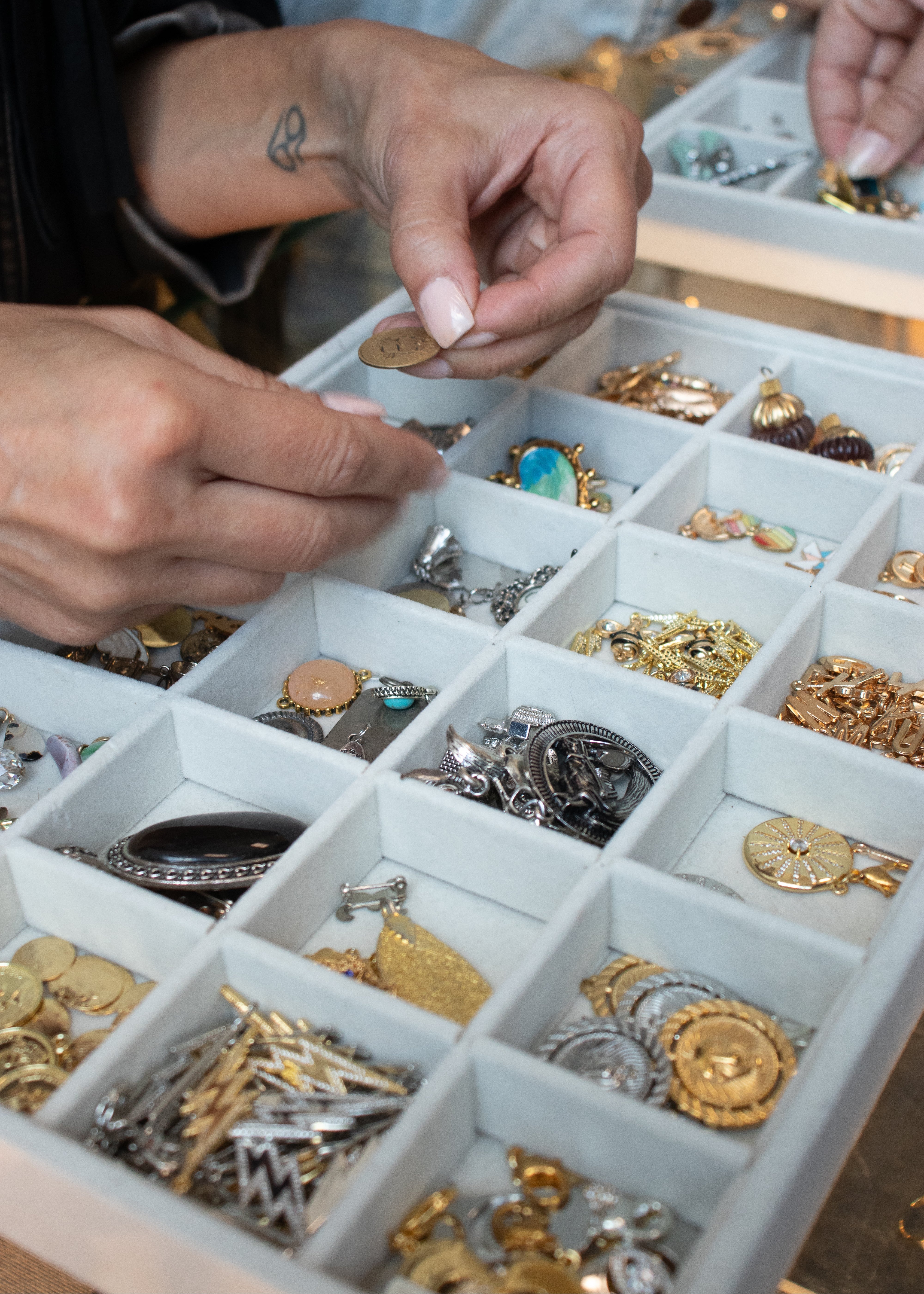 Mobile Charm Bar Experience