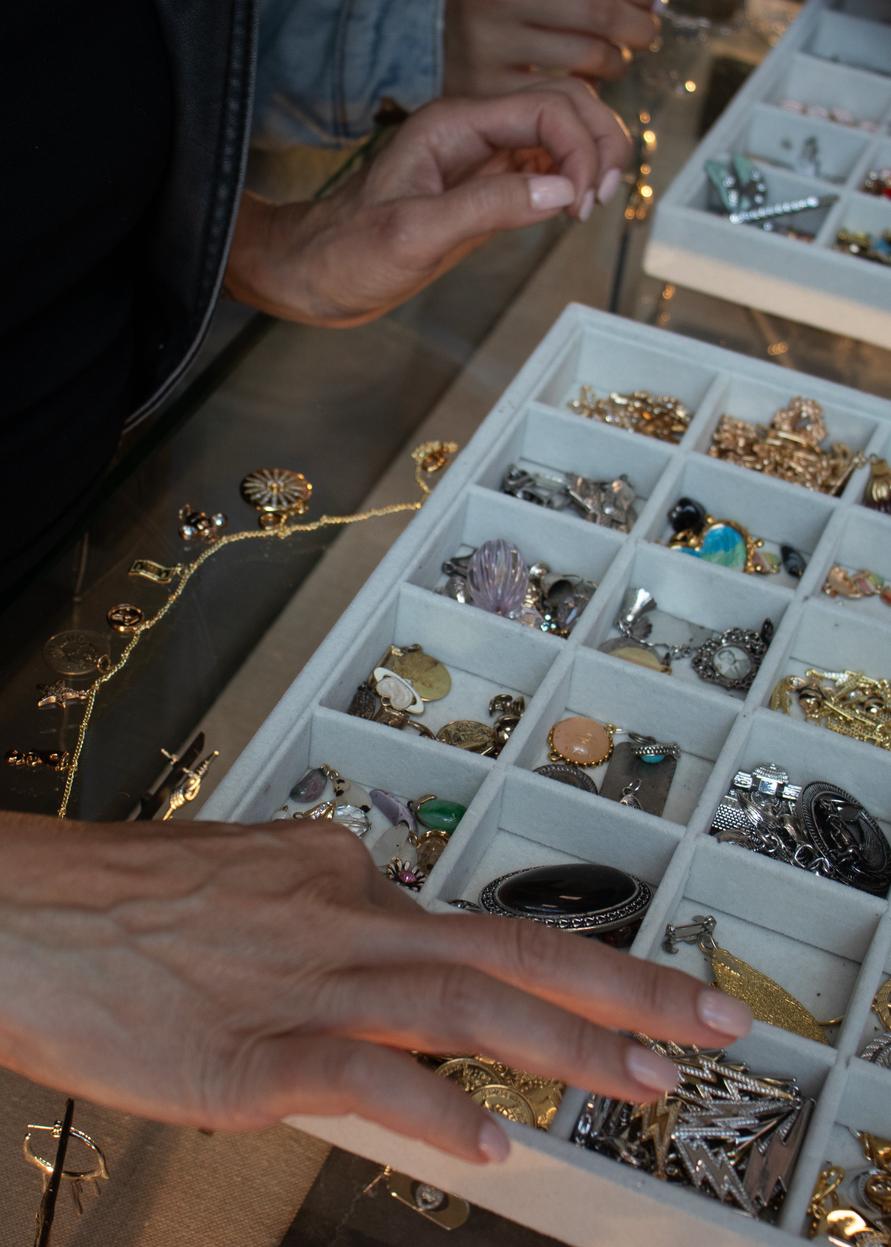 Mobile Charm Bar Experience