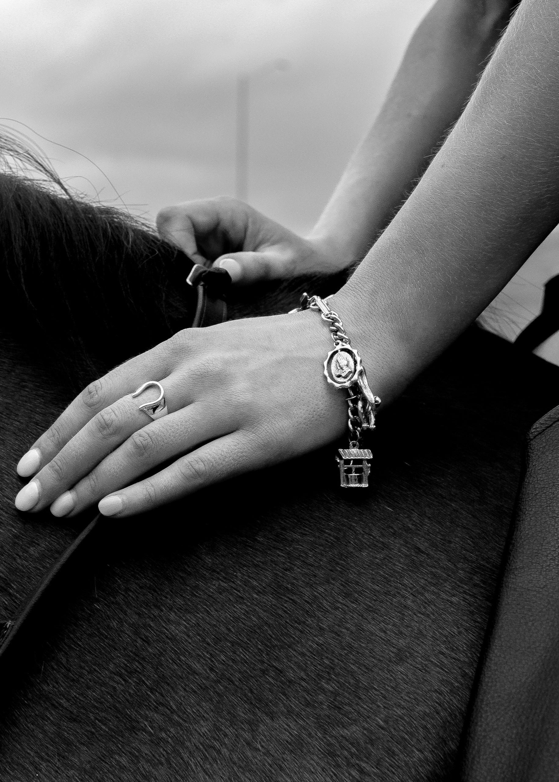 IRON GRACE RING